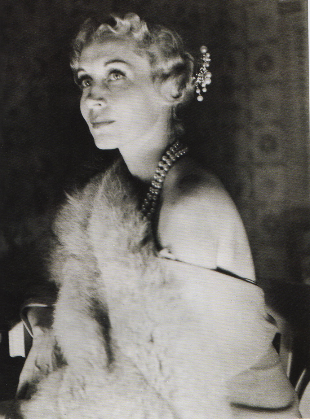 Pearls and a hair clip. 1930s photograph Pearls and a hair clip. 1930s photograph