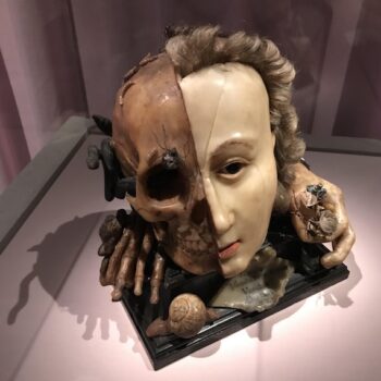 Review: The Cult of Beauty - vanitas.